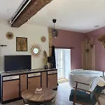 Romantique & Prova - - Retroprojecteur Netflix Belleme