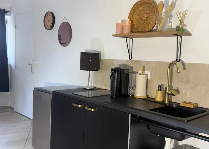 Apartman Romantique & Prova - - Retroprojecteur Netflix