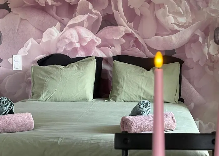 Apartman Romantique & Prova - - Retroprojecteur Netflix *